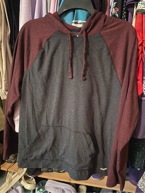 Tony Hawk Two-Tone Hooded Pullover - Charcoal & Burgundy